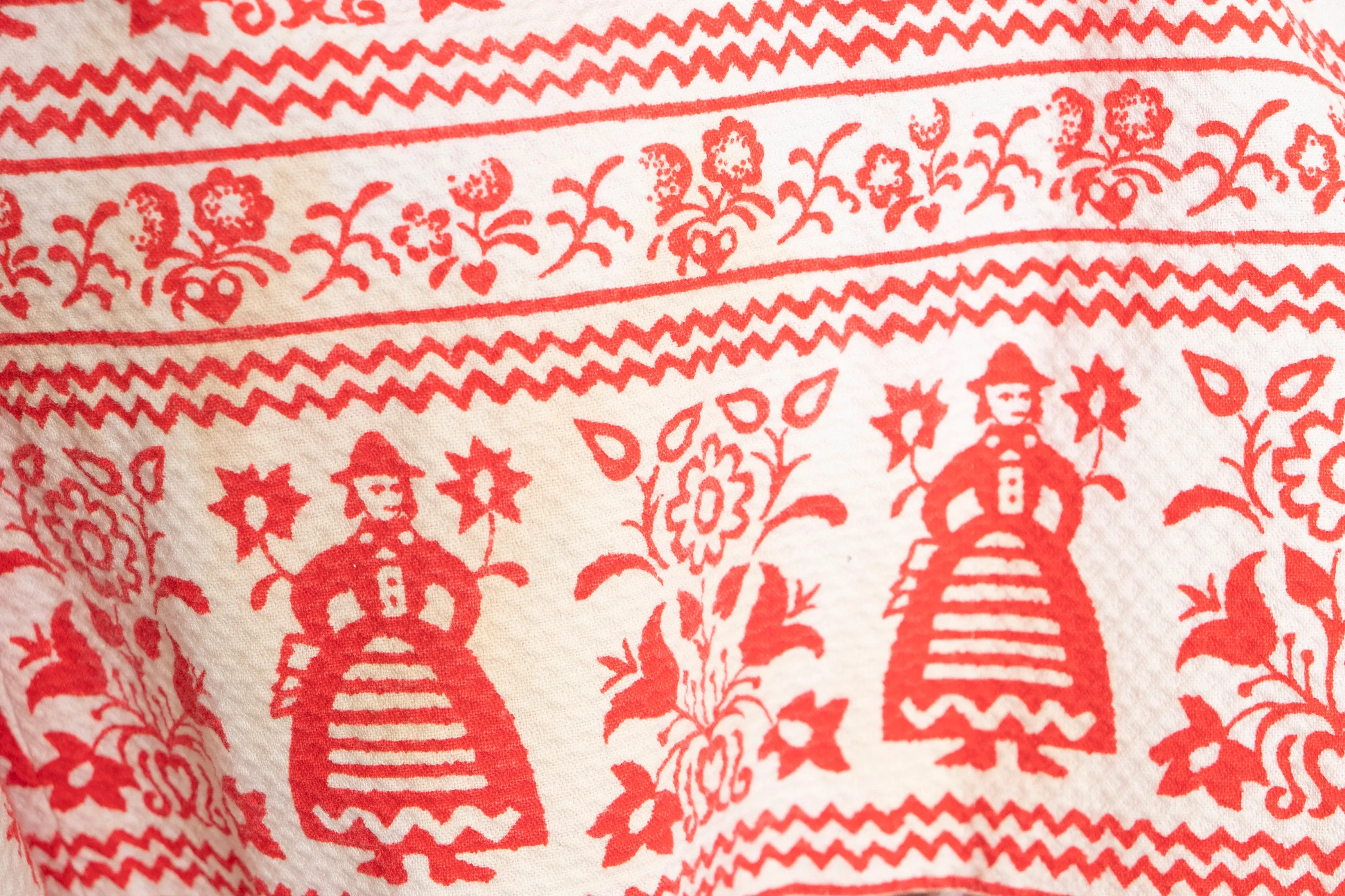 1950s Full Skirt Cotton Folk Printed 50s XS Petite