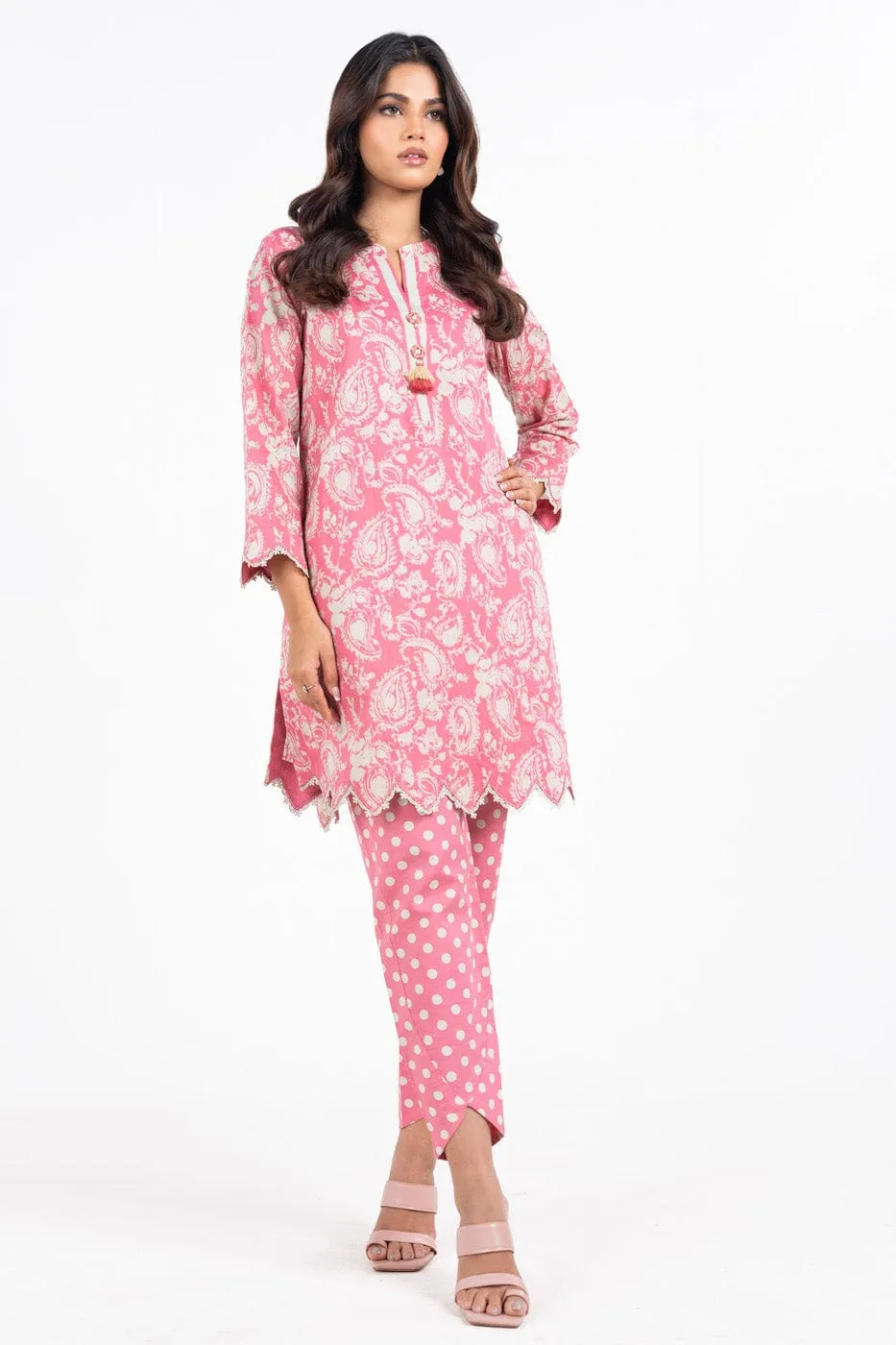 2 Pc Printed Lawn Suit With Cambric Trouser