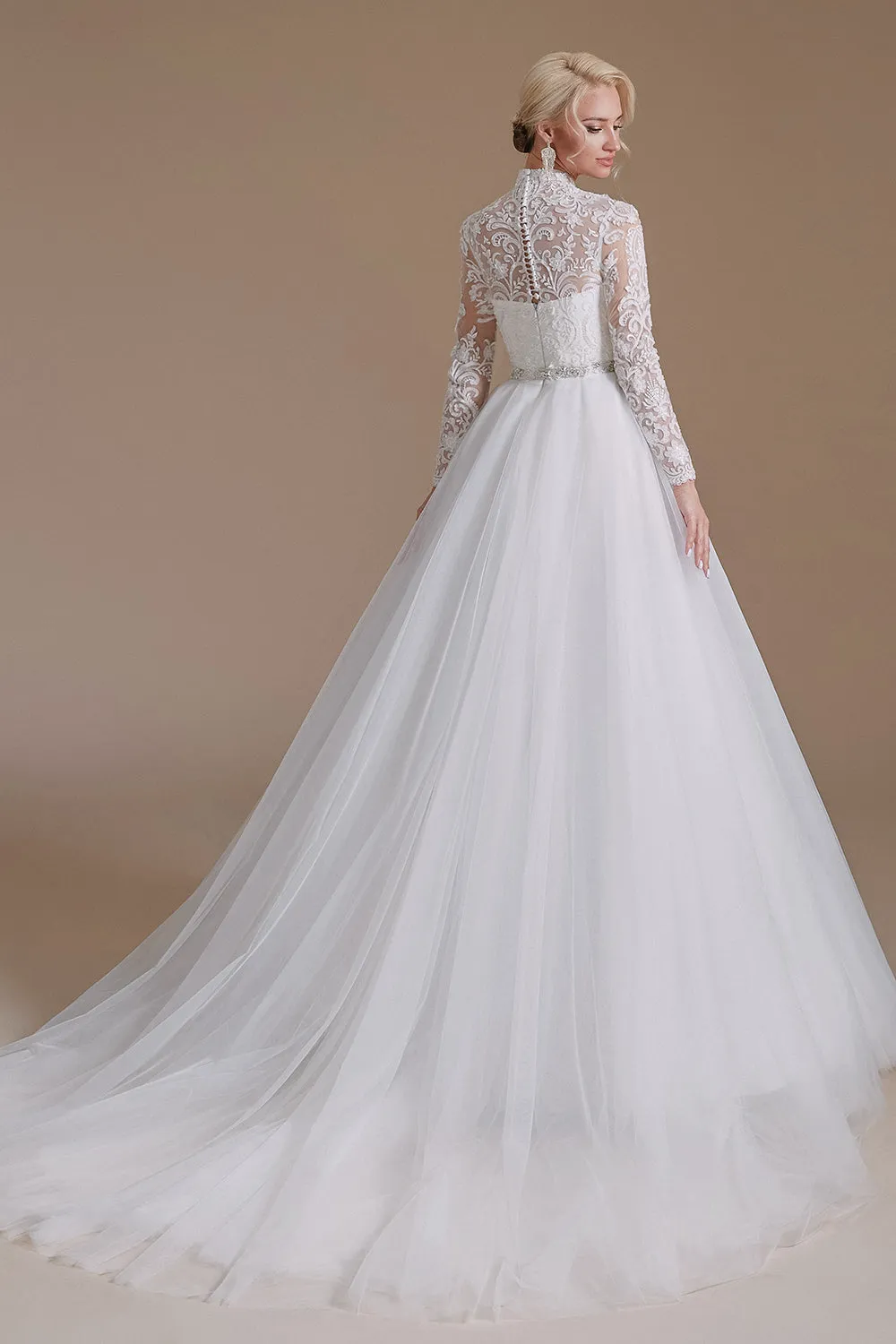 A-Line Lace Appliques Long Sleeve Tulle Chapel Train Wedding Dress