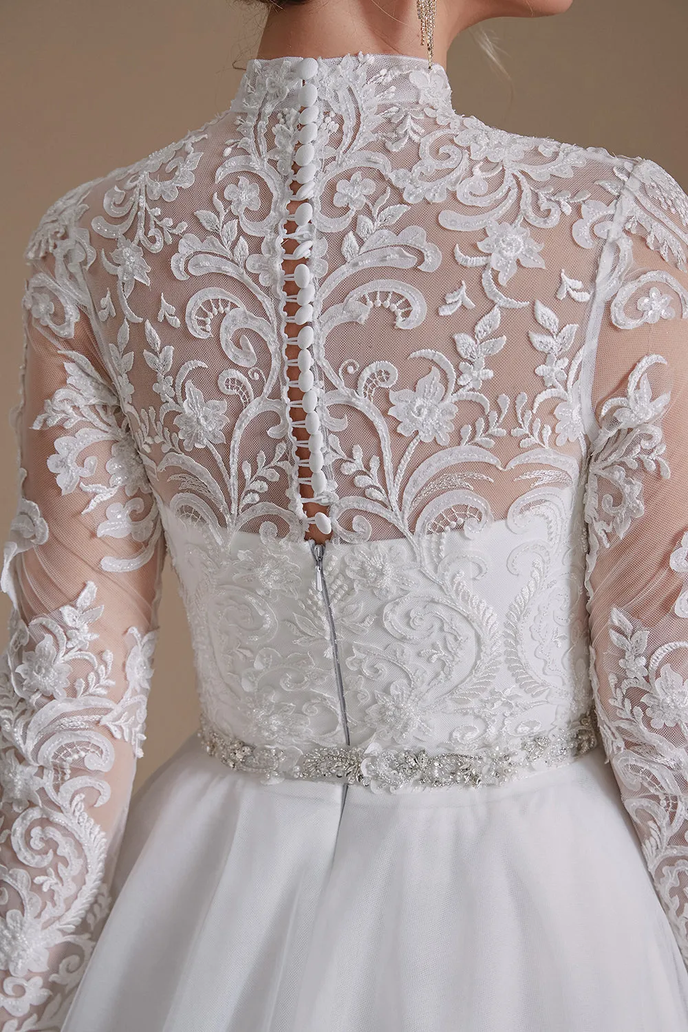 A-Line Lace Appliques Long Sleeve Tulle Chapel Train Wedding Dress