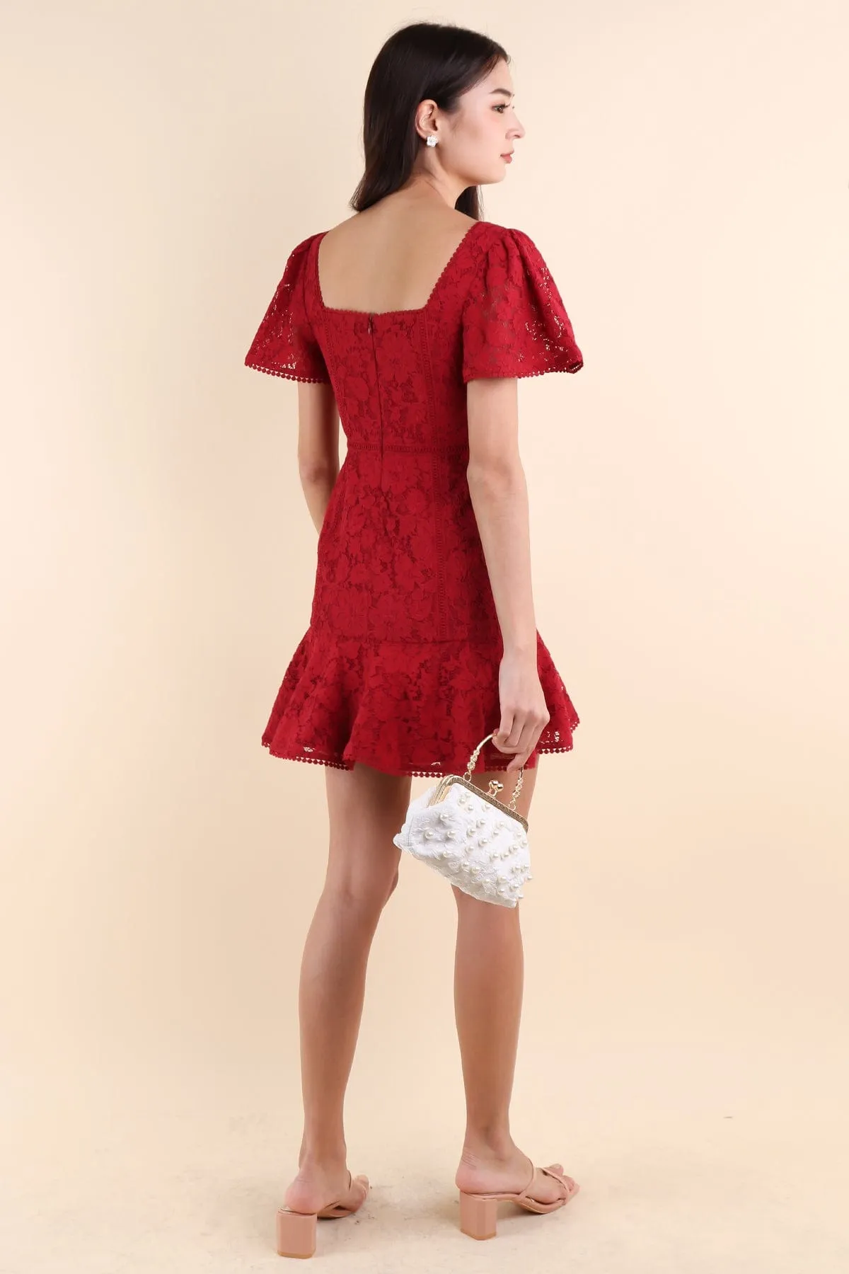 BONJOUR SLEEVE LACE DRESS IN WINE RED