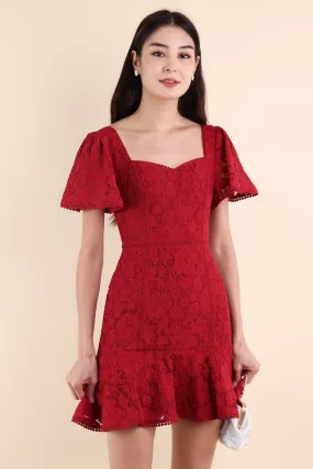 BONJOUR SLEEVE LACE DRESS IN WINE RED