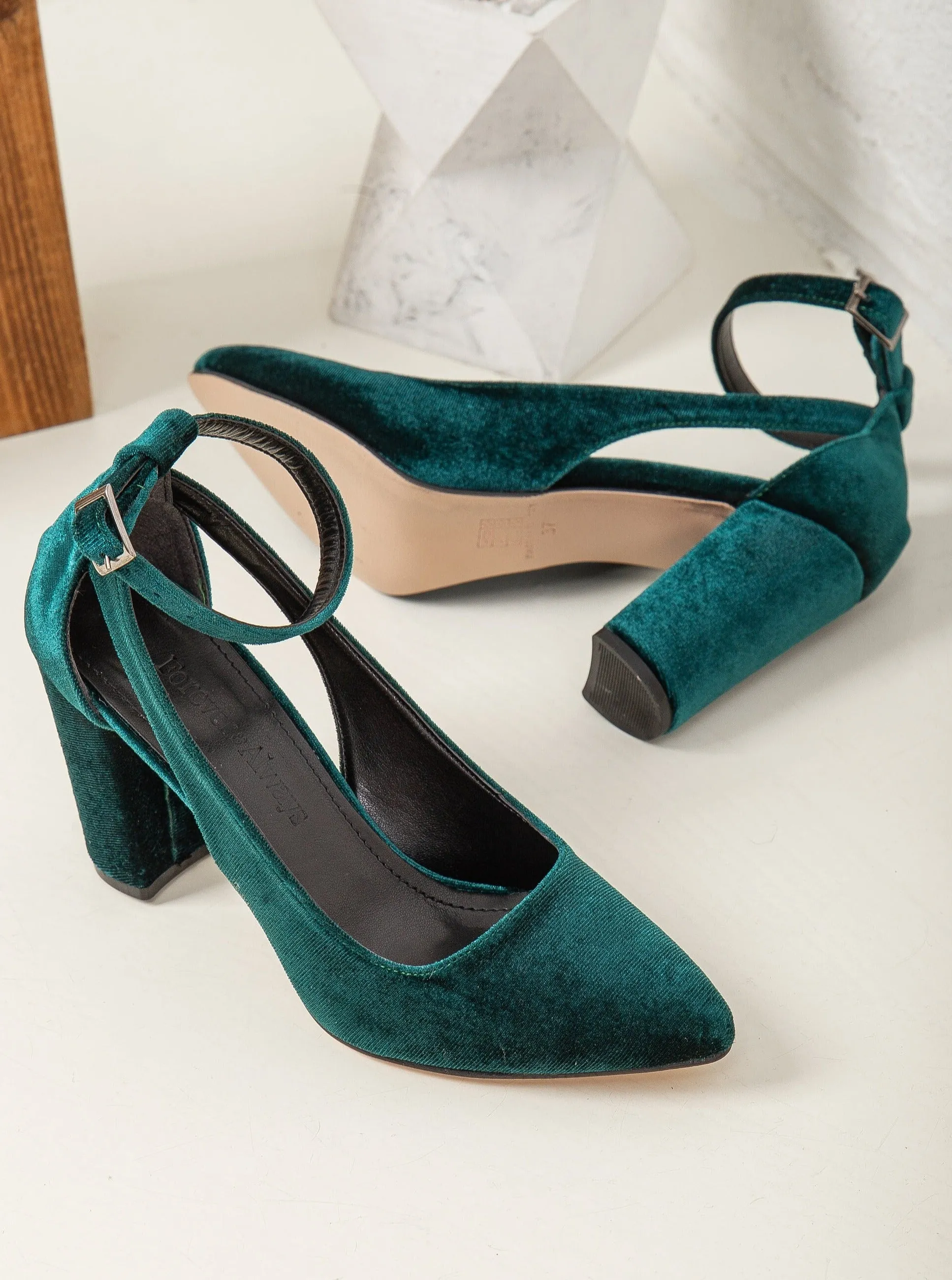 Camila - Emerald Green Velvet Shoes with Pearls