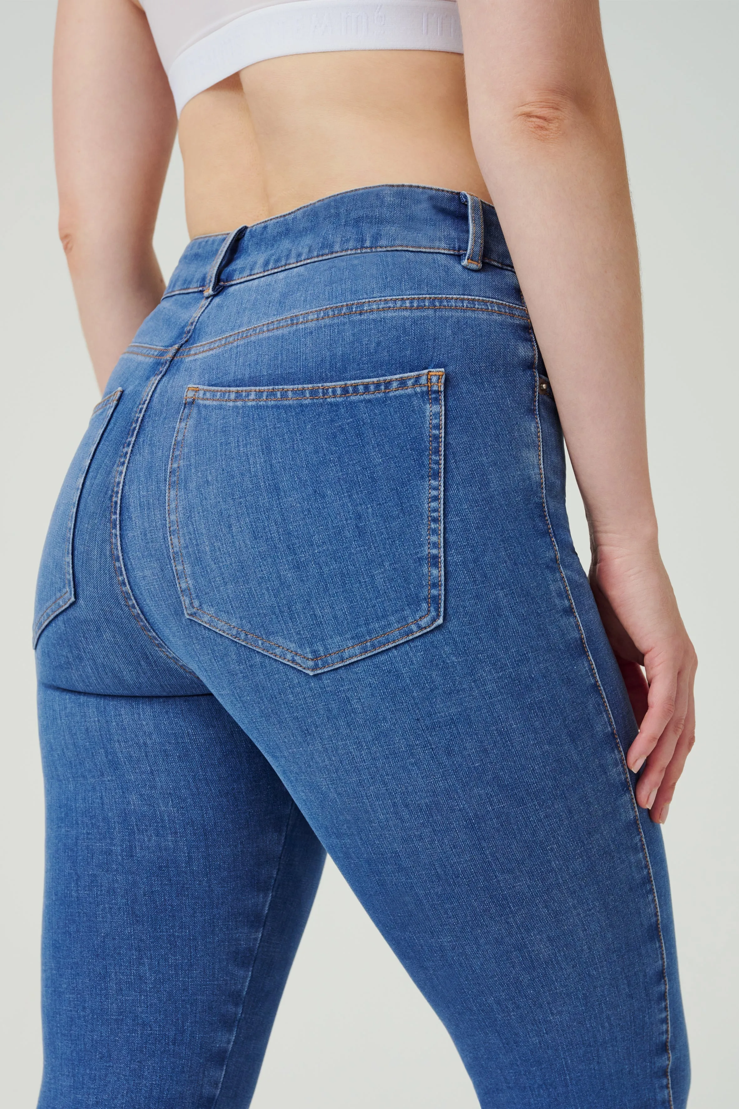 Cropped High Waist Shape Jeans - FINAL SALE