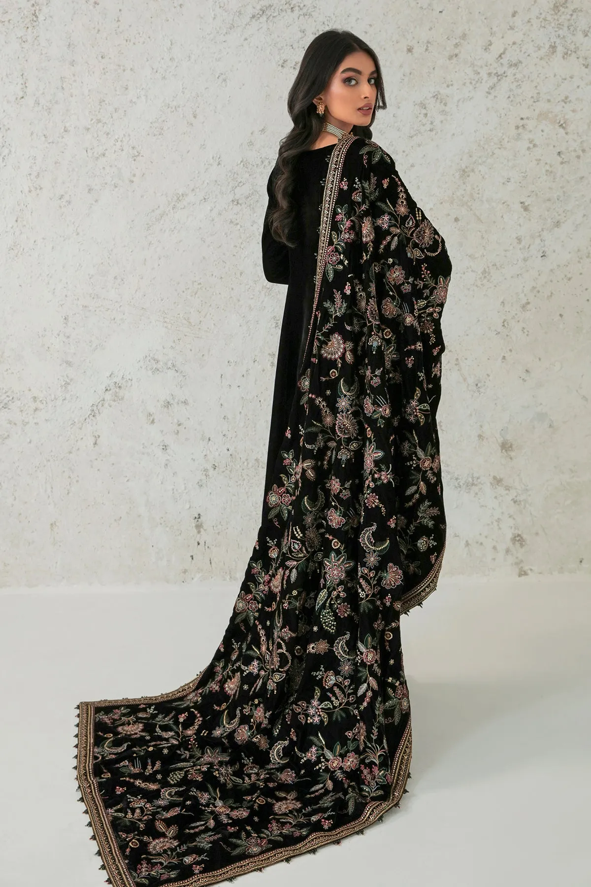 EMBROIDERED VELVET SHAWL VS-33