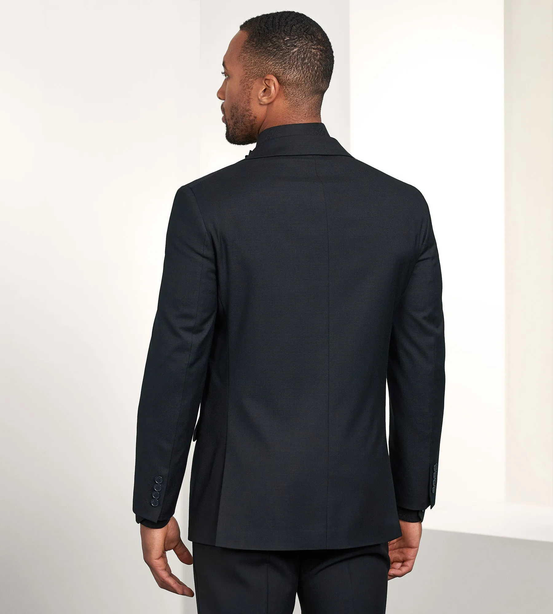 Modern Fit Stretch Peak Lapel Tuxedo